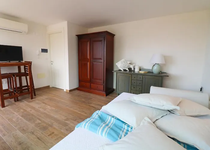 Svevas Cozy With Sea View